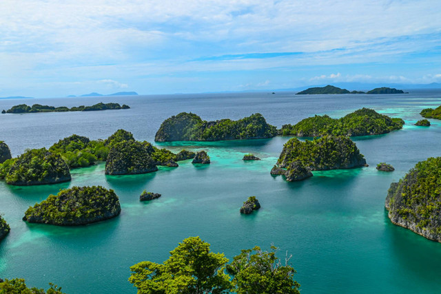 Pulau Terindah di Indonesia. Foto Kepulauan Raja Ampat. Sumber: Unsplash/SnapSaga