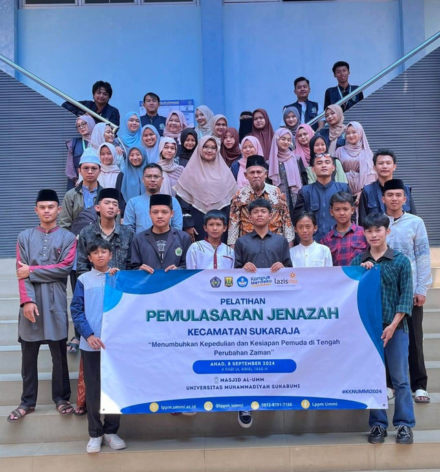 Pelatihan Pemulasaraan Jenazah Oleh Mahasiswa KKN-T UMMI 2024