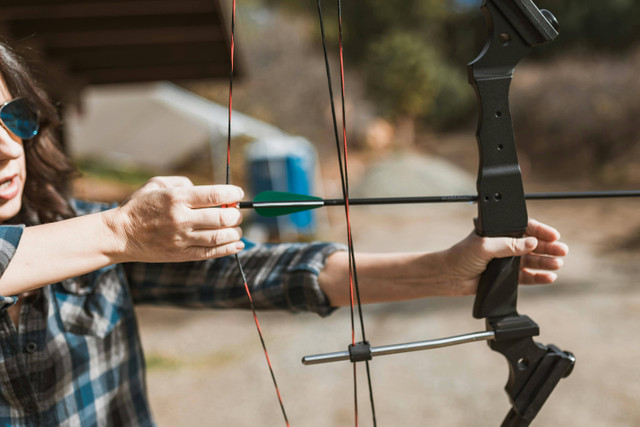 Ilustrasi cara pasang tali panahan. Foto: Pexels.com/RDNE Stock project