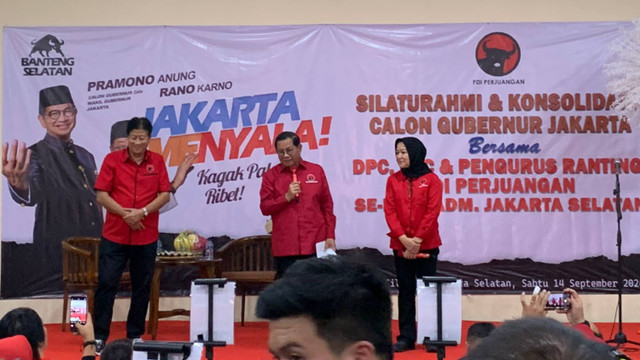 Bakal calon gubernur Jakarta, Pramono Anung di DPC PDIP Jakarta Selatan, Cilandak, Sabtu (14/9/2024). Foto: Luthfi Humam/kumparan