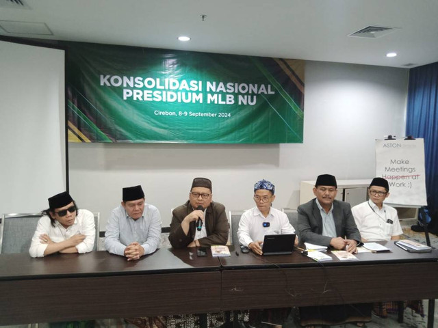 Konferensi pers konsolidasi nasional presidium MLB NU di Hotel Aston, Kabupaten Cirebon. Foto: Tarjoni/Ciremaitoday