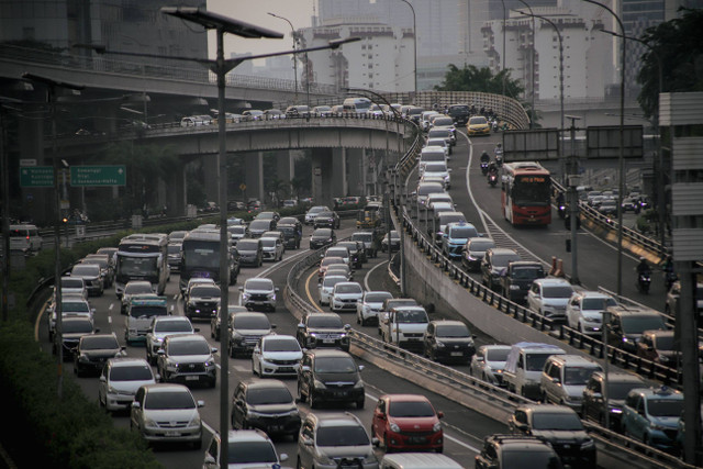 Ilustrasi tol dalam kota. Foto: Jamal Ramadhan/kumparan