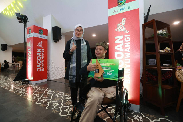 Feri Anwar, seorang disabilitas pemenang program inkubasi wirausaha pertanian, Jagoan Tani Banyuwangi. Foto: Pemkab Banyuwangi