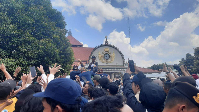 Suasana Grebeg Maulud yang digelar Keraton Yogyakarta, Senin (16/9/2024). Foto: Hadid H/Tugu Jogja