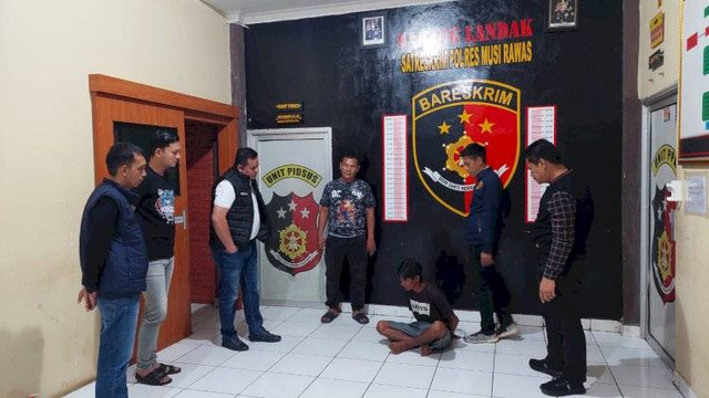 Polisi meringkus pelaku rudapaksa terhadap anak dibawah umur.(Dokumentasi Polres Musi Rawas)