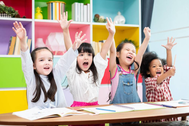 Ilustrasi anak mengikuti pendidikan usia dini. Foto: Shutterstock