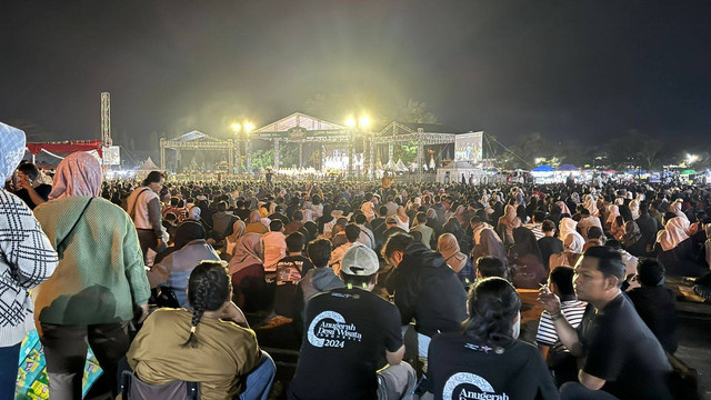 Suasana Penutupan Rangkaian Peringatan 12 Tahun Undang-Undang Keistimewaan (UUK) Daerah Istimewa Yogyakarta (DIY) di Alun-alun Wates, Kulon Progo pada Kamis (12/9). Foto: Nawalre Bujanadi/Pandangan Jogja