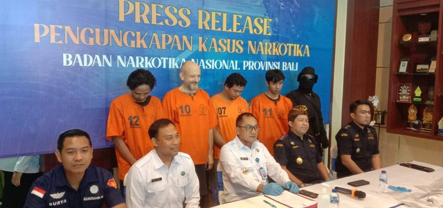 Konferensi pers di Kantor BNNP Bali, Selasa (17/).