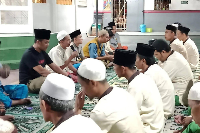 Pelaksanaan Doa dan Sholawat Bersama