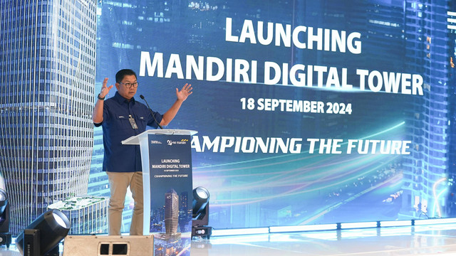 Direktur Utama Bank Mandiri Darmawan Junaidi meresmikan Gedung Mandiri Digital Tower di Jakarta, Rabu (18/9/2024). Foto: Dok. Bank Mandiri