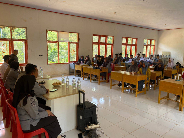 Bapas Polewali Goes to School Hingga Ke Kecamatan Matangnga, Sumber : Humas Bapas Polewali