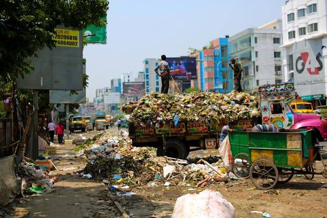 Apa yang terjadi dengan sampah plasik yang kita buang. Sumber: Pexels / Kelly