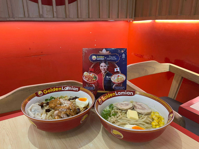 Dua menu mie lamian dihadirkan Golden Lamian, yaitu Szechuan Soup Chicken Lamian dengan cita rasa masakan China dan Hokkaido Butter Cheese Lamian ala-ala Jepang. (Foto: Istimewa)