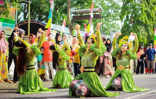 Gelaran Mapag Sri, tradisi adat Desa Galagamba. Foto: Istimewa