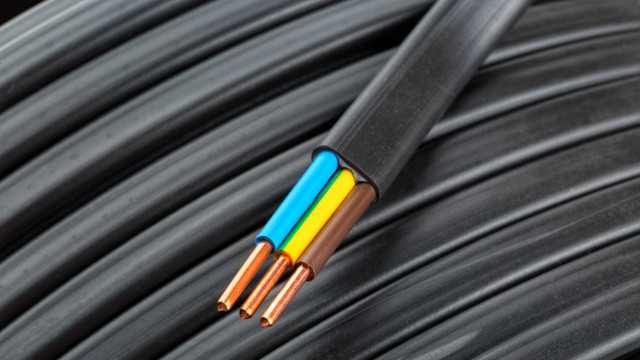 https://www.freepik.com/free-photo/electric-cables-closeup_20987555.htm#fromView=search&page=2&position=0&uuid=feca9a96-5836-4303-8523-a979d96c2075