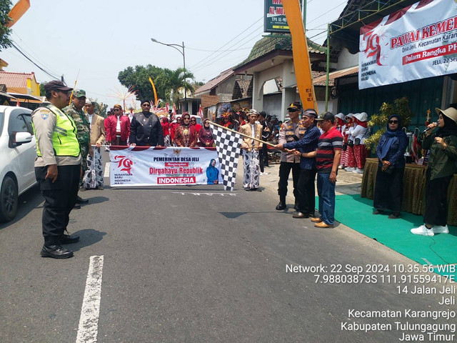 Personil Polsek Karangrejo Lakukan Pengamanan Pada Kegiatan Karnaval Budaya