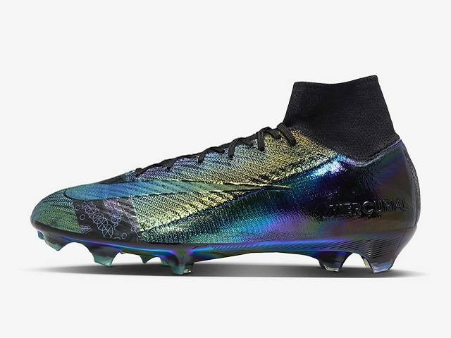 Sepatu Nike dari negara mana? Foto adalah Nike Mercurial Superfly 10 Elite SE. Sumber: nike.com.