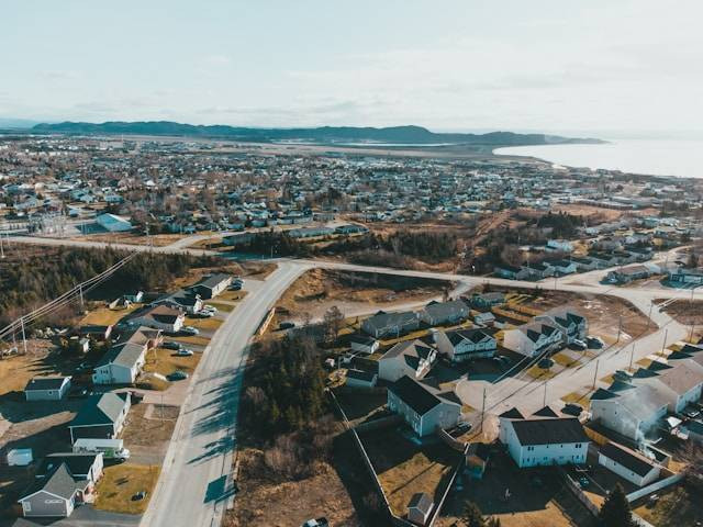 Kampung Bekelir. Foto hanya ilustrasi, bukan tempat sebenarnya. Sumber: Unsplash/Erik Mclean