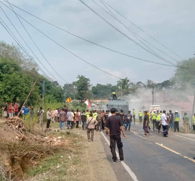 Suasana Jalintengsum saat di blokir, Foto : Ist