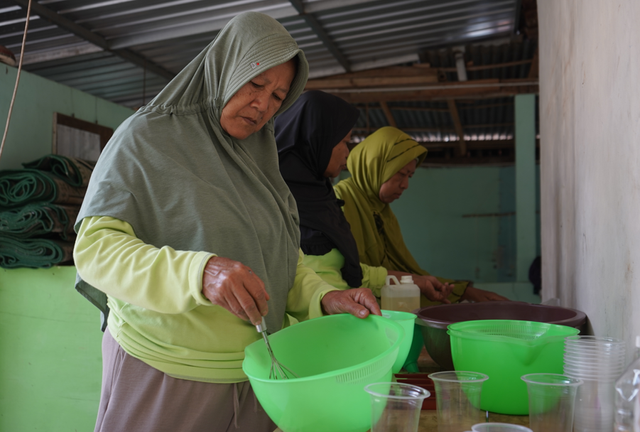 Proses pembuatan produk sabun serai wangi