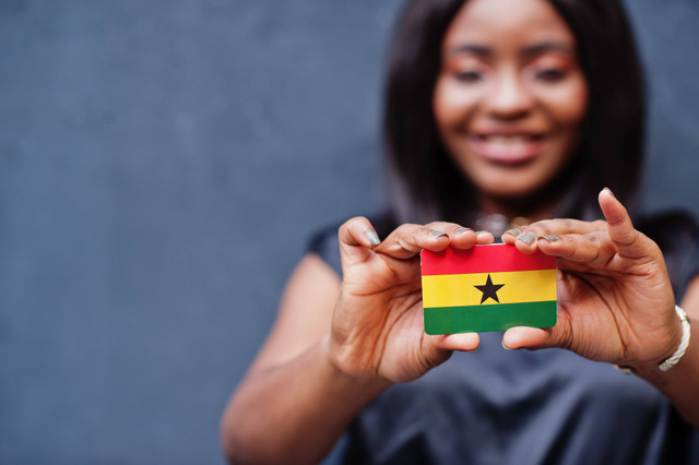 https://img.freepik.com/free-photo/african-woman-hold-small-ghana-flag-hands_627829-10822.jpg?uid=R164903094&ga=GA1.1.32142961.1727148649&semt=ais_hybrid