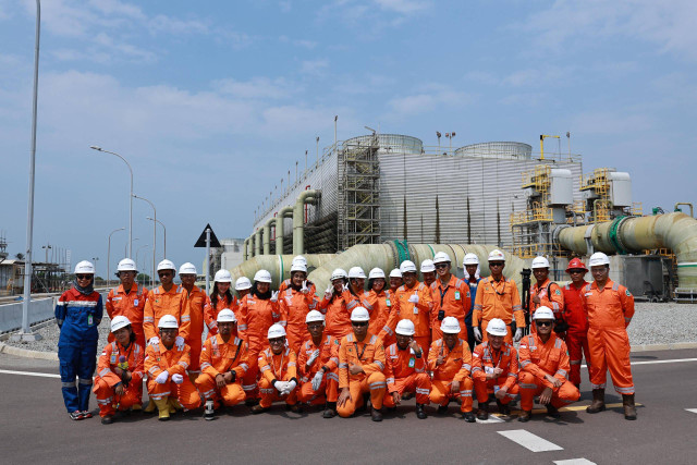 Pertamina bersama insan media berkunjung ke Pembangkit Listrik Tenaga Gas Uap (PLTGU) Jawa 1 di wilayah Jawa Barat. Foto: Dok. Pertamina