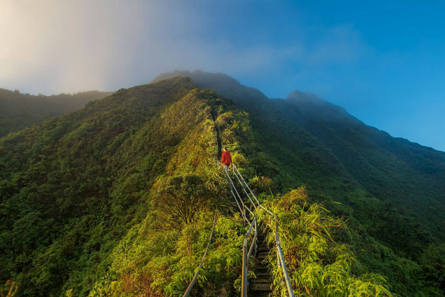 Wisata Cisaat Sukabumi. Foto hanya ilustrasi, bukan tempat sebenarnya. Sumber: Unsplash/Kalen Emsley