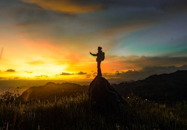 Gunung Karang Numpang. Foto adalah Gunung Karang Numpang. Sumber: Unsplash/Ache Dipro