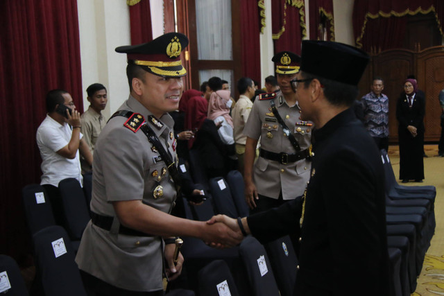 Kapolres Hadiri Penyerahan SK Perpanjangan Masa Jabatan Pj Bupati Tulungagung