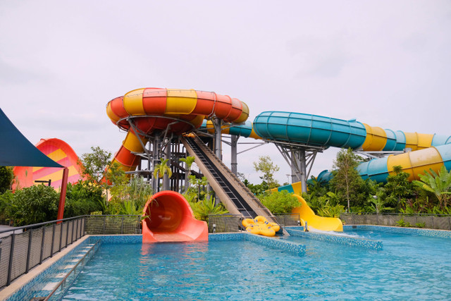 Tropikana Waterpark Tangerang. Foto hanya sebagai ilustrasi saja, bukan tempat sebenarnya. Sumber: Pexels/Adones Bentulan.