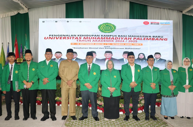 Foto Bersama Rektor Universitas Muhammadiyah Palembang beserta jajarannya. Dok.foto Humas UM Palembang. (17/09/24)