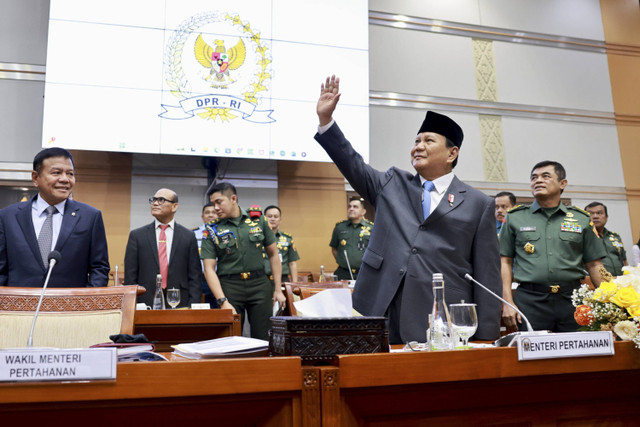 Prabowo rapat ke DPR jelang pelantikan, disambut meriah dan standing applause, Rabu (25/9/2024). Foto: Dok. Istimewa