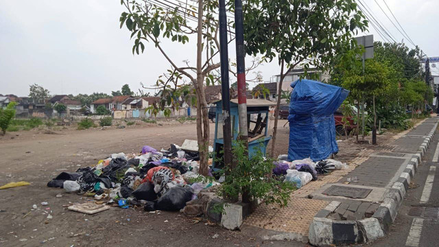 Kondisi tumpukan sampah di salah satu sudut Kota Jogja. Foto: Hadid H/Tugu Jogja