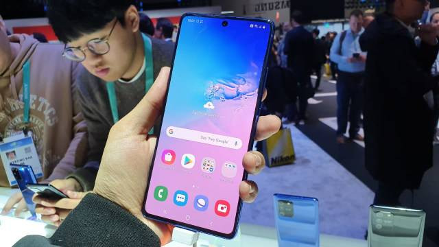 Samsung Galaxy S10 Lite. Foto: Muhammad Fikrie/kumparan