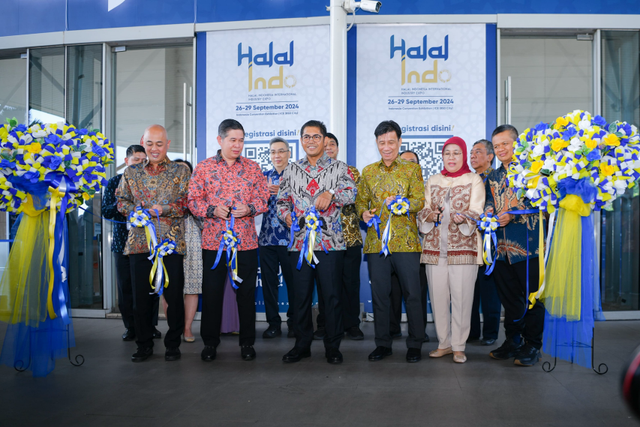 Kemenperin membuka festival Halal Indo di Hall 91-0 ICE BSD, Tangerang, Kamis (26/9/2024). Foto: Dok. Kemenperin