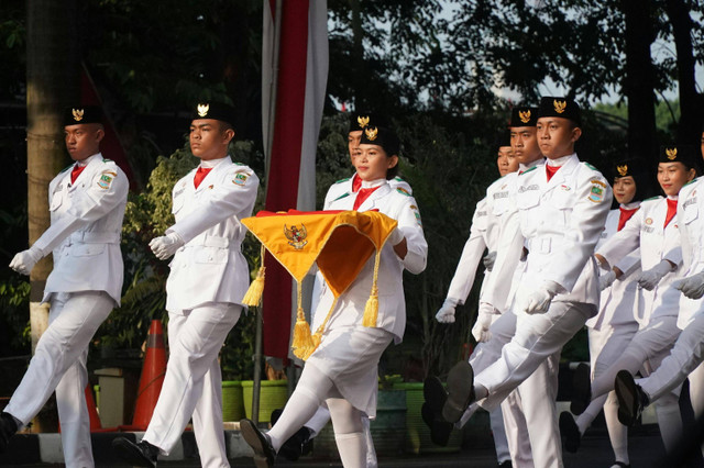 Ilustrasi  jelaskan bentuk keterkaitan antara sila pertama dan sila kelima pancasila,Foto: Pexels/Gabriel Judas 