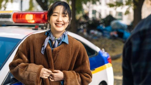 Kim Go Eun dalam drama The King: Eternal Monarch. Foto: Netflix/kumparanK-POP