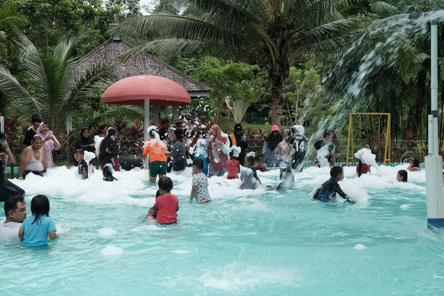 Tempat Wisata di Pagaden. Foto hanya ilustrasi, bukan tempat sebenarnya. Sumber: Unsplash/Yoga Sukma