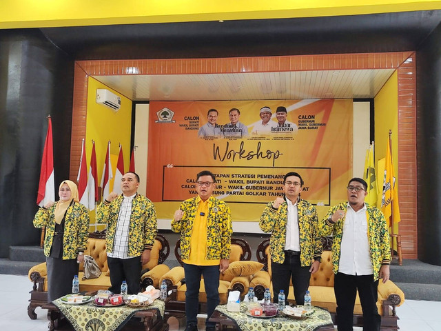 Rapat Konsolidasi Tim Pemenangan Cabup Bandung di Sekretariat DPD Partai Golkar Kabupaten Bandung, Jumat (27/9/2024). (Foto: Istimewa)