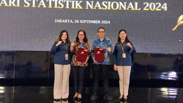 Plt Kepala Diskominfo Sitaro Stanly CF Tukunang saat hadir di Anugerah Hari Statistik Nasional 2024.