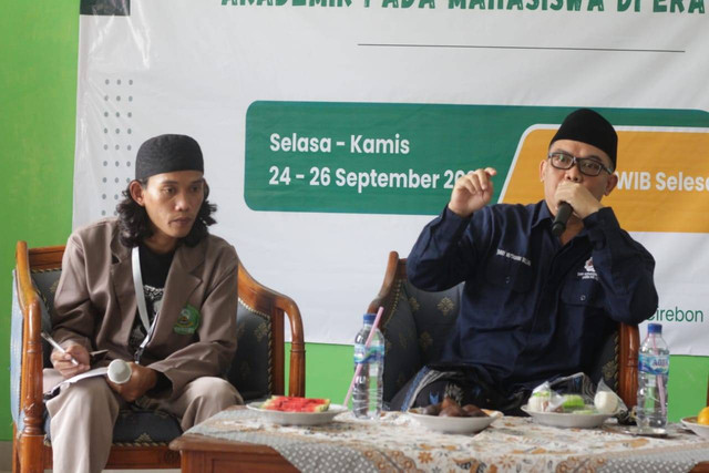 (Sumber Gambar: PBAK STIT Sekolah Tinggi Ilmu Tarbiyah Buntet Pesantren Cirebon)