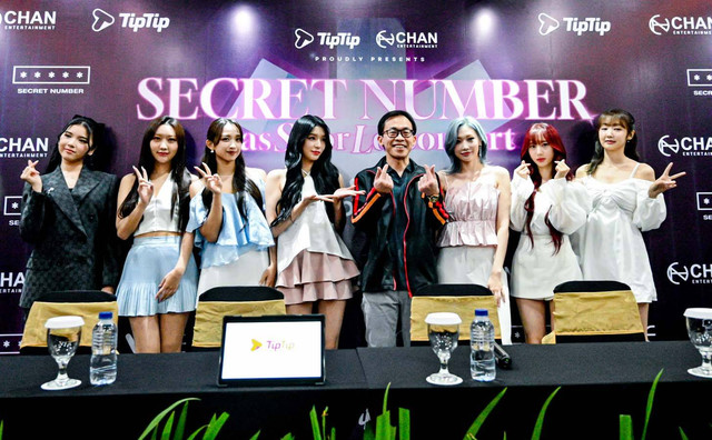 Grup K-Pop Secret Number di konferensi pers konser 'pasSworLd Concert' di Oakwood La Maison, Jakarta, Jumat (27/9/2024) Foto: Dok. Vox Populi Publicists