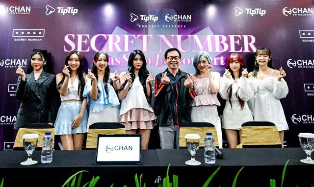 Grup K-Pop Secret Number di konferensi pers konser 'pasSworLd Concert' di Oakwood La Maison, Jakarta, Jumat (27/9/2024) Foto: Dok. Vox Populi Publicists