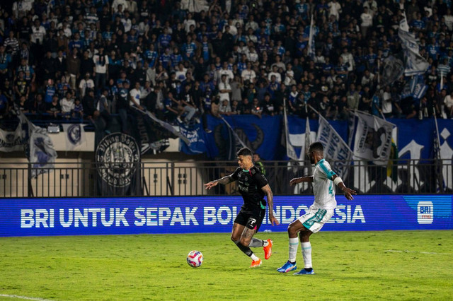 BRI telah mendukung kompetisi sepak bola profesional BRI Liga 1 selama 4 musim berturut-turut. Foto: dok BRI