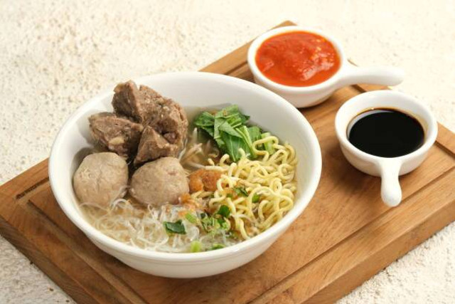 Ilustrasi mi bakso (https://www.istockphoto.com/)