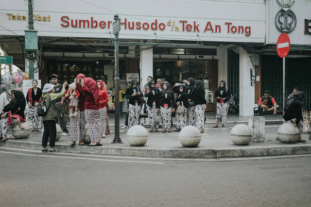 Ilustrasi sikap positif terhadap pancasila dalam kehidupan sehari-hari dapat dilakukan dengan cara, foto:unsplash