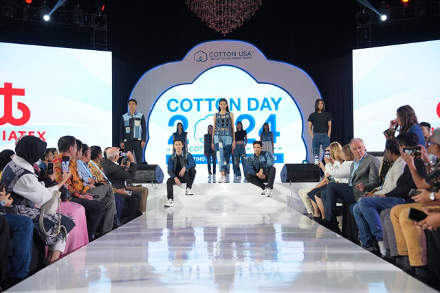 Fashion Show Koleksi Recycled Denim oleh Duniatex. Sumber: Dokumentasi Pribadi. 