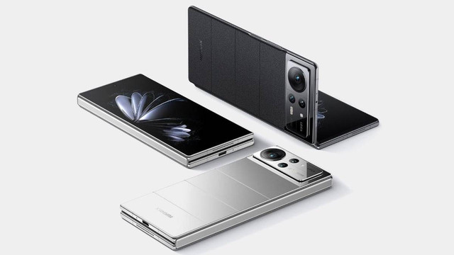 Ilustrasi HP lipat, Xiaomi Mix Fold 4. Foto: Xiaomi 