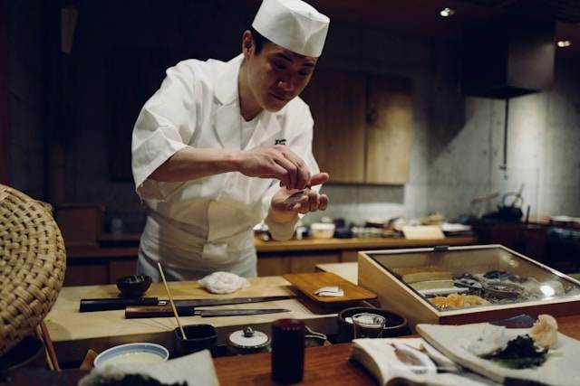 Restoran Jepang Jakarta Pusat. Foto hanya ilustrasi, bukan tempat sebenarnya. Sumber: Unsplash/Thomas Marban