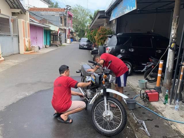 Gencarkan Pembinaan Kemandirian, Lapas Kendal buka Cuci Motor untuk Umum